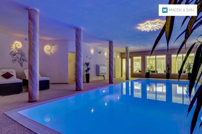 Schwimmbecken 4,3 x 10 x 1,4m, Wellness Hotel Auszeit, Achslach, Niederbayern, Deustchland, Realisierung 2017